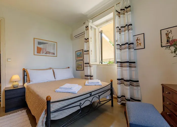Eutuxia House
